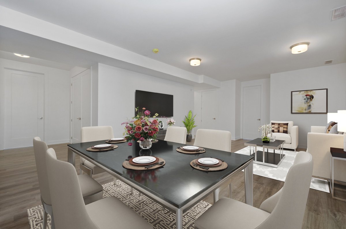 9 Spadina Avenue - 2 property image
