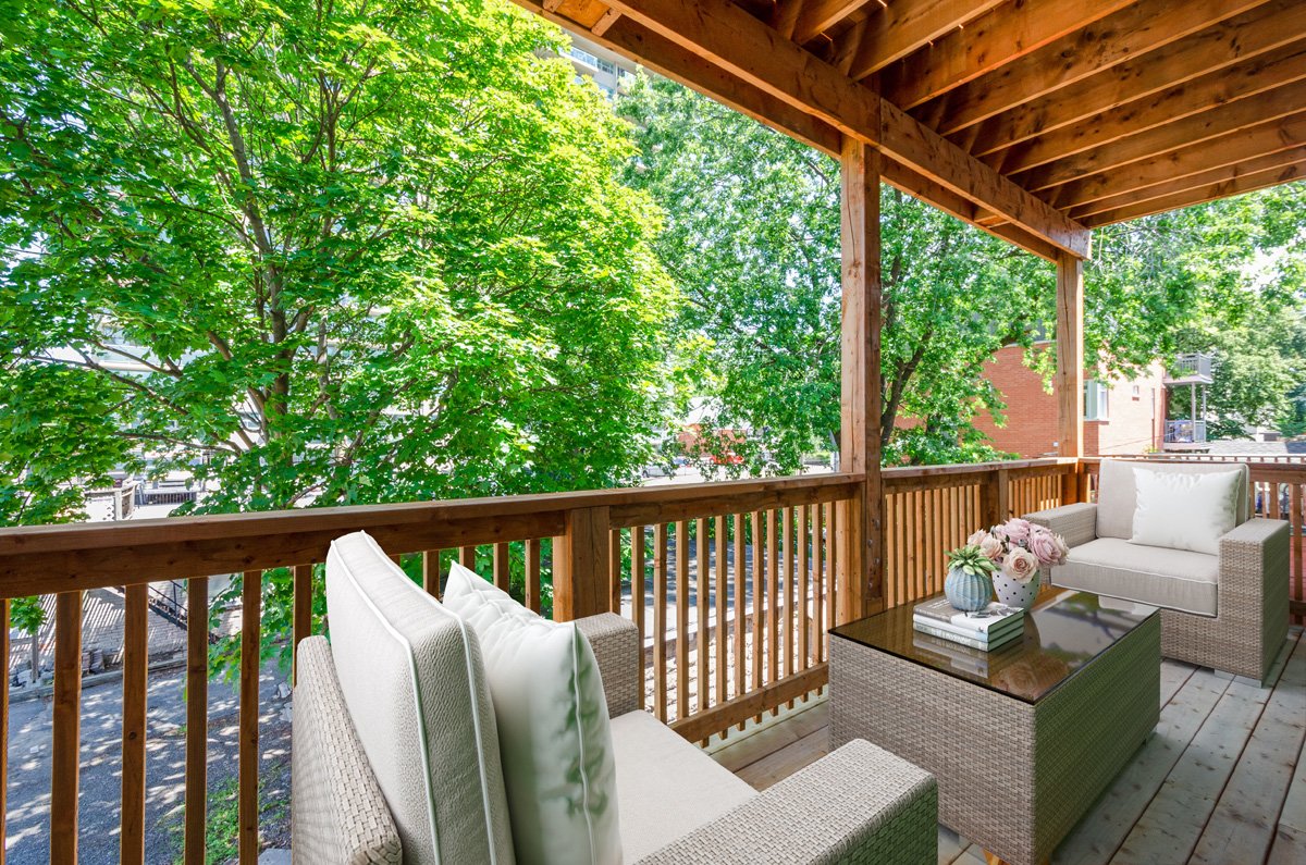 9 Spadina Avenue - 2 property image