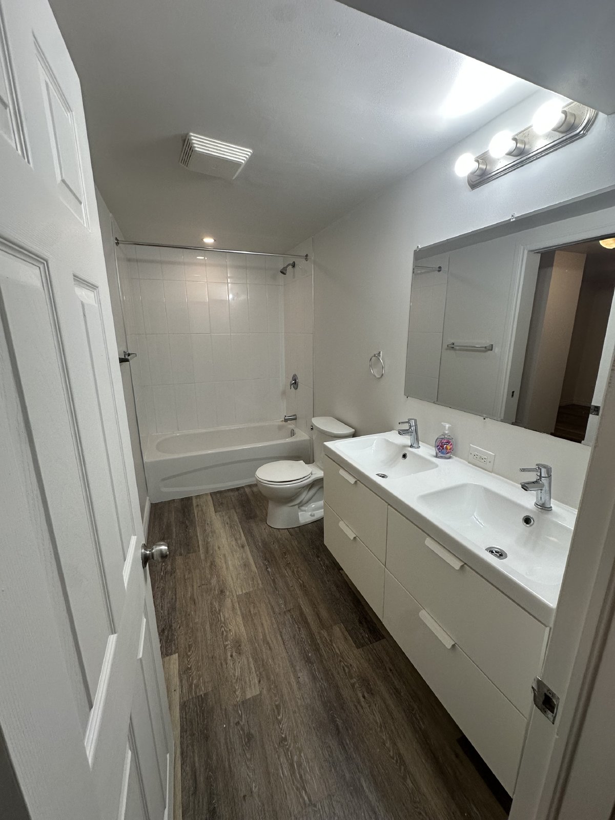16 Banner Road - B property image