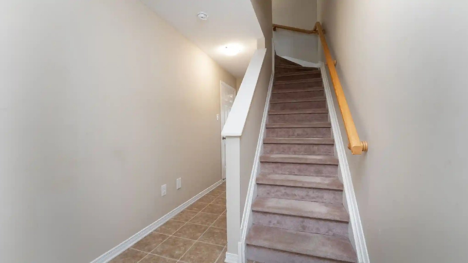 231 Kennevale Drive - 1 property image