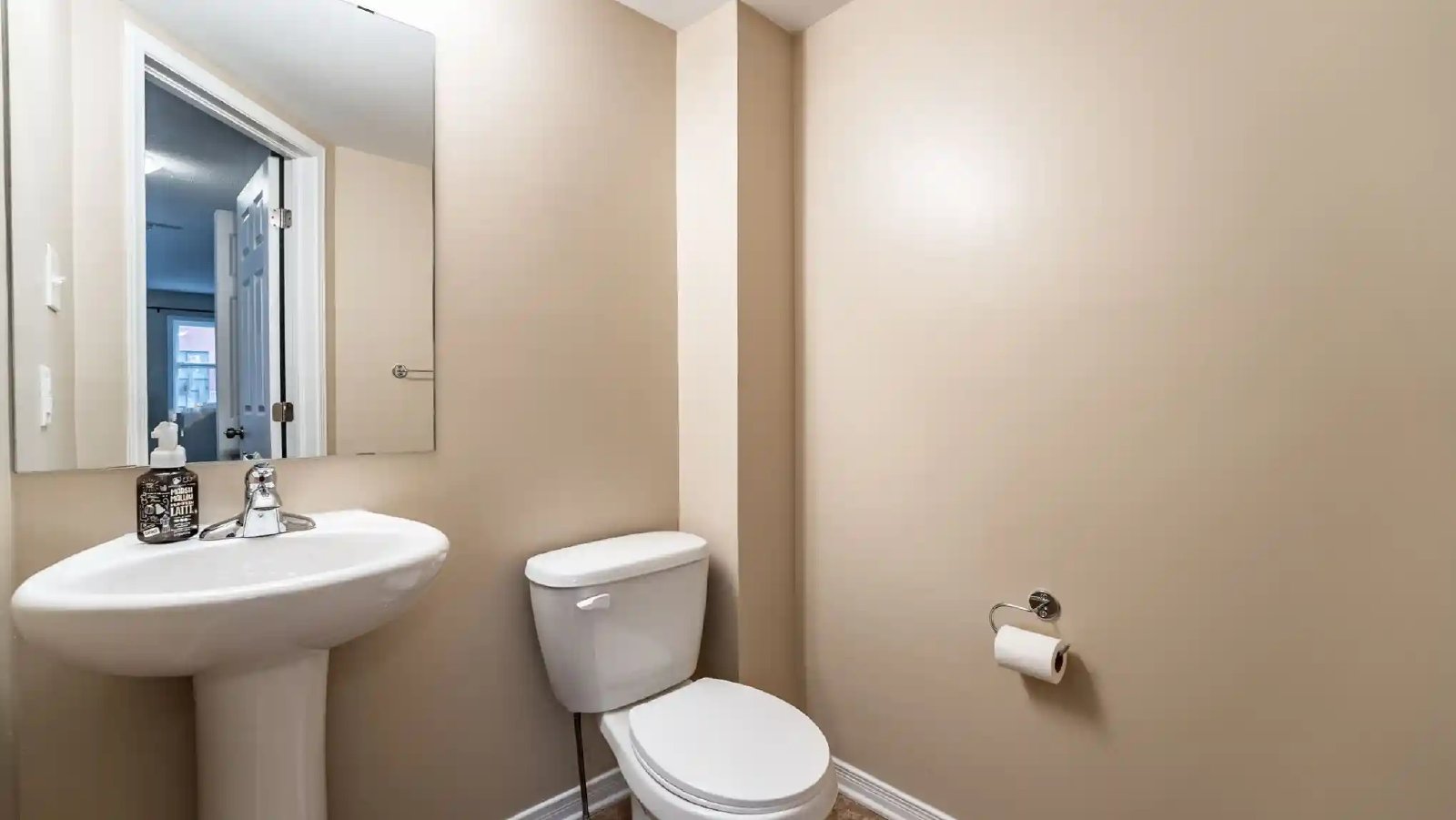 231 Kennevale Drive - 1 property image