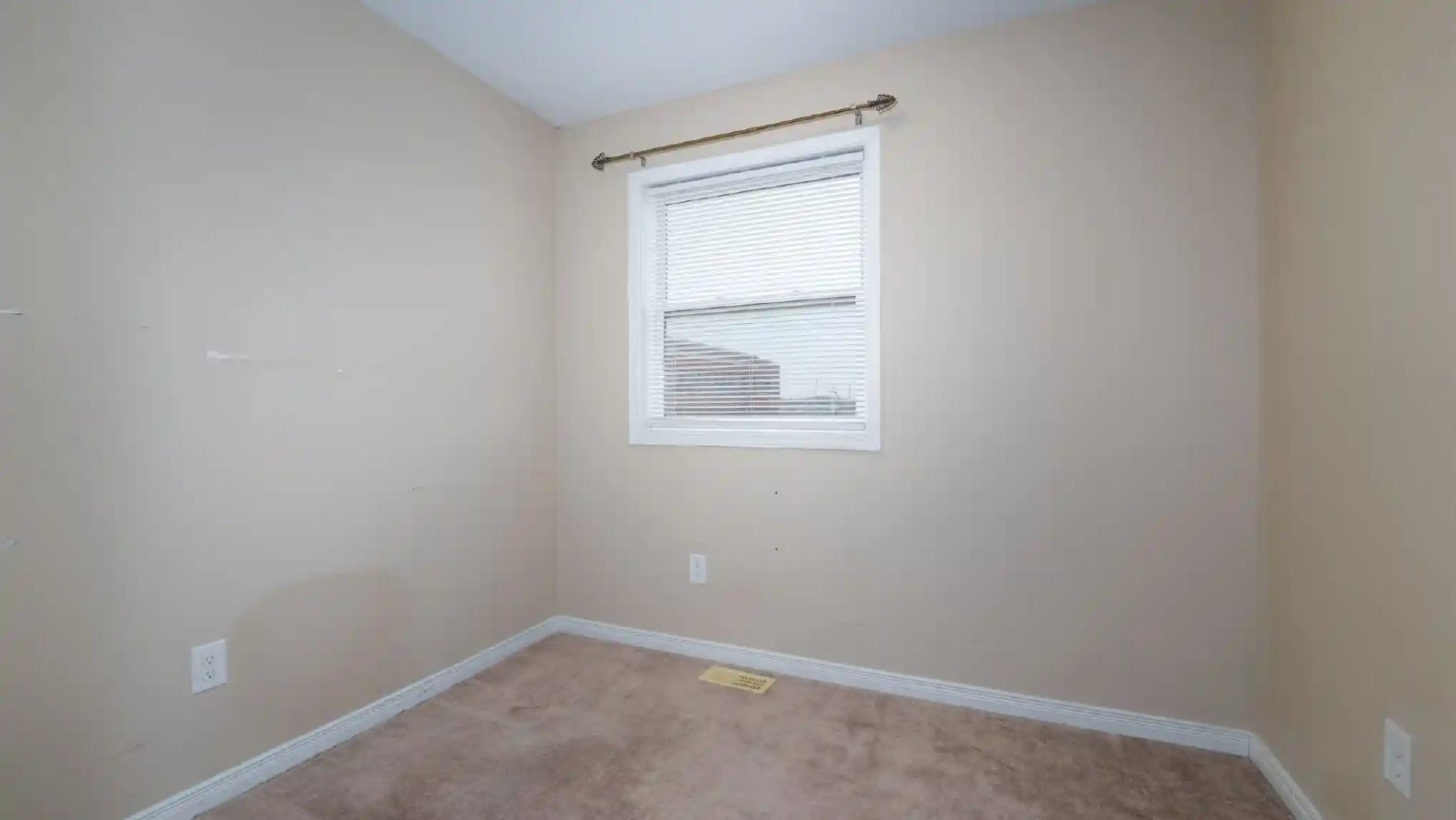 231 Kennevale Drive - 1 property image