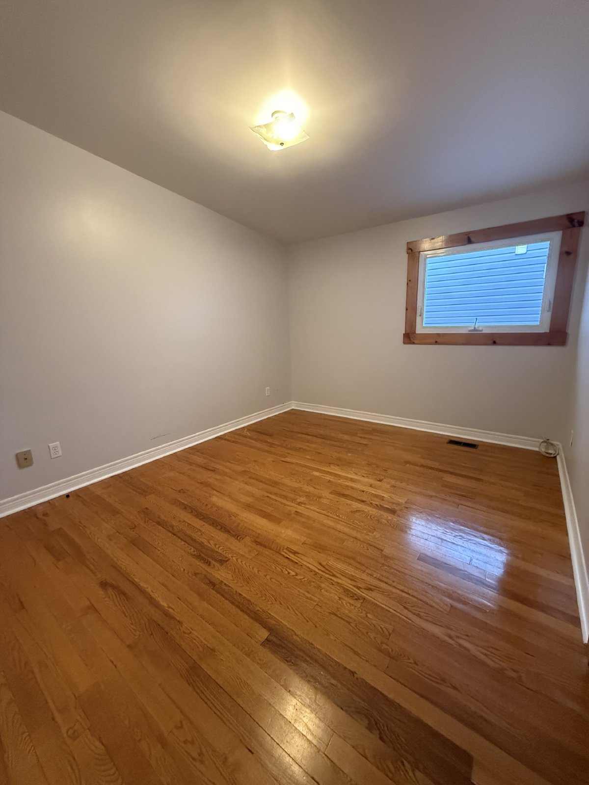844 Norton Avenue - 1 property image
