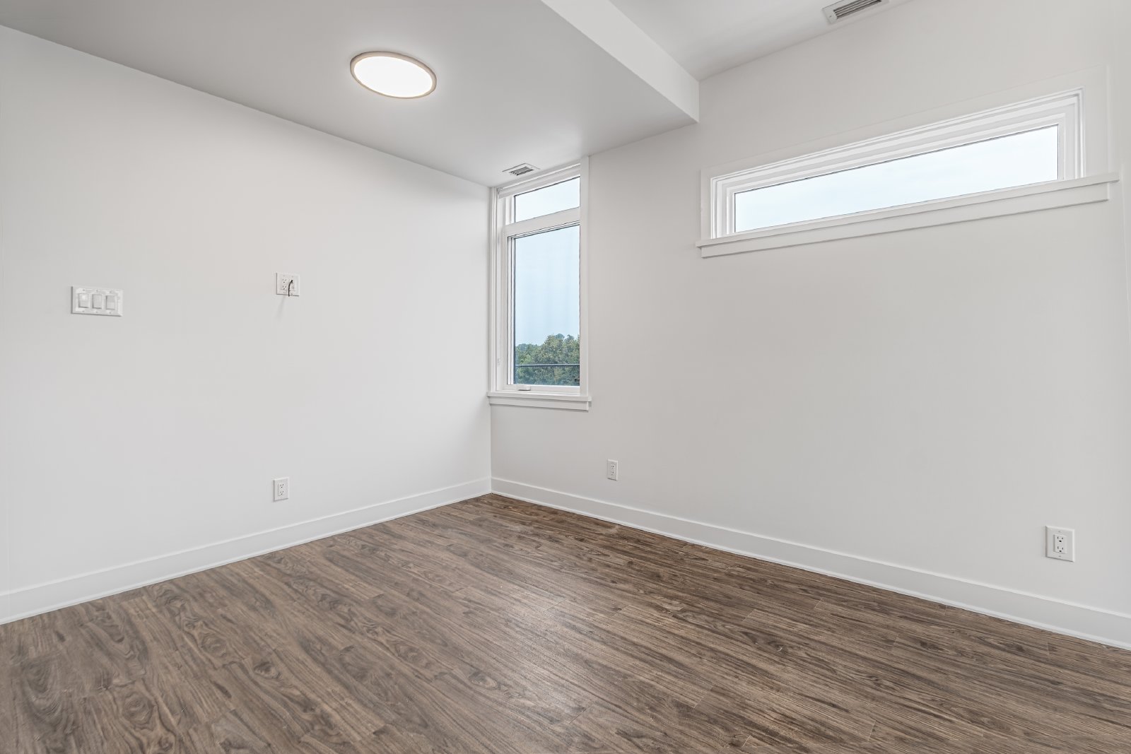 845 Champlain Street - 1 property image