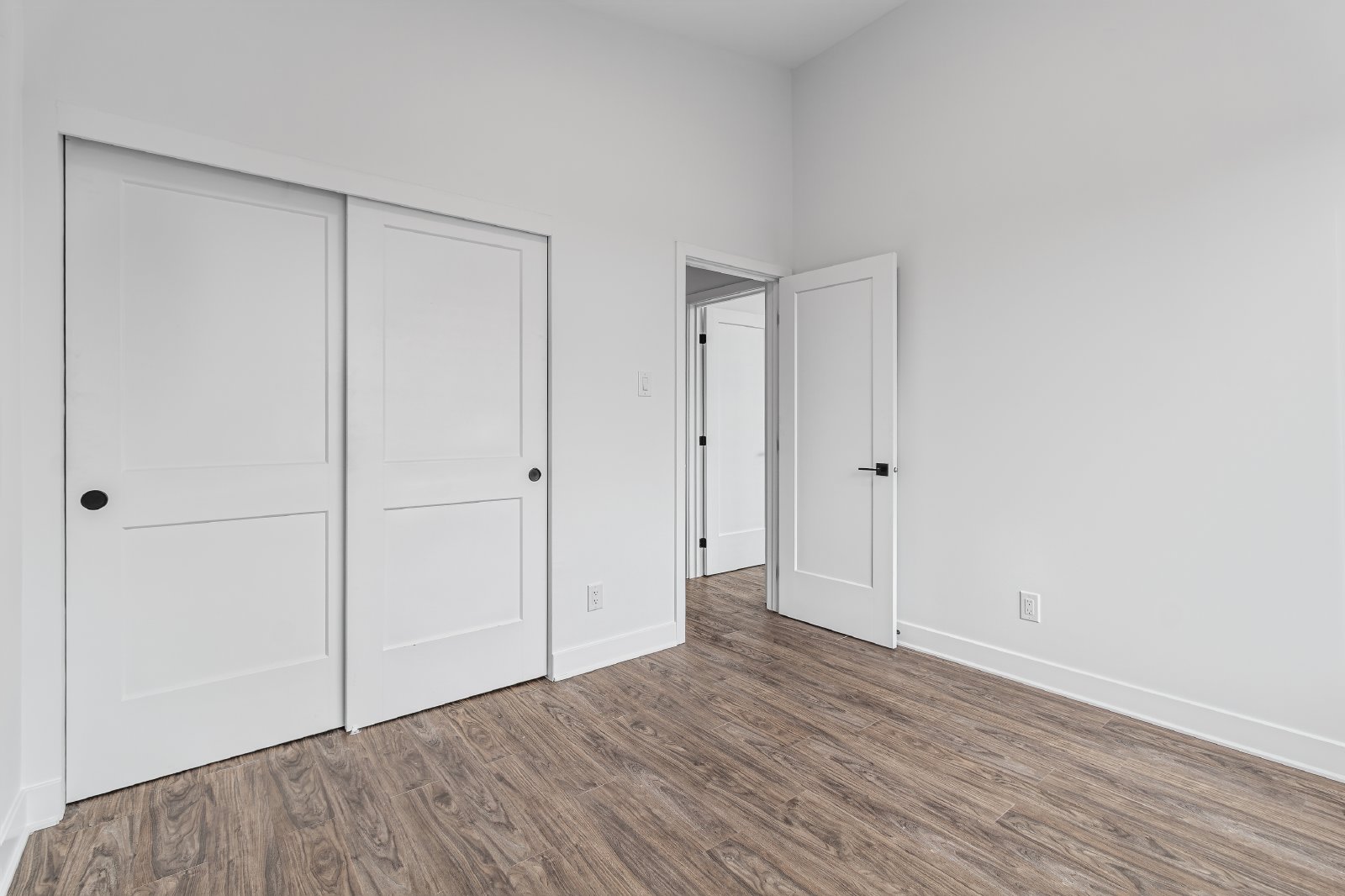 845 Champlain Street - 1 property image