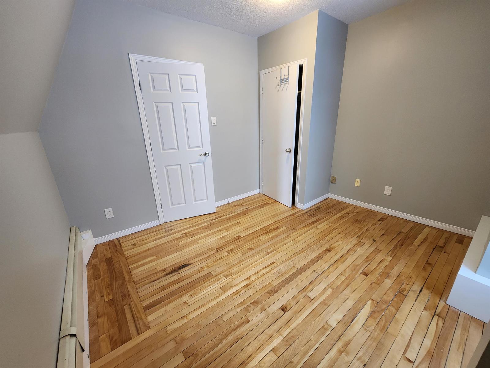 340 Somerset Street East - Unit C property image