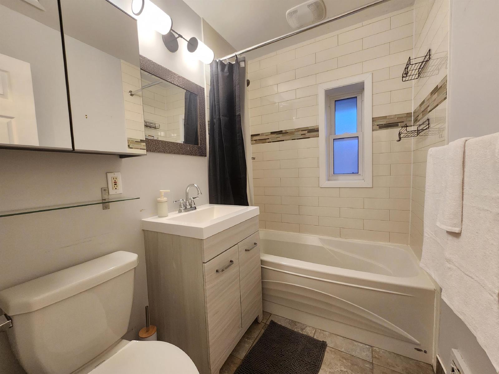 644 Churchill Avenue North - 1 property image