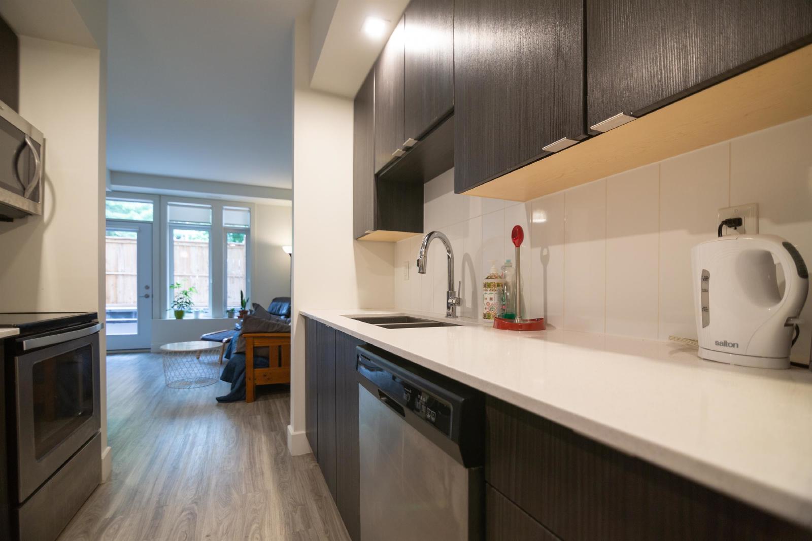 337 Sunnyside Avenue - 302 property image