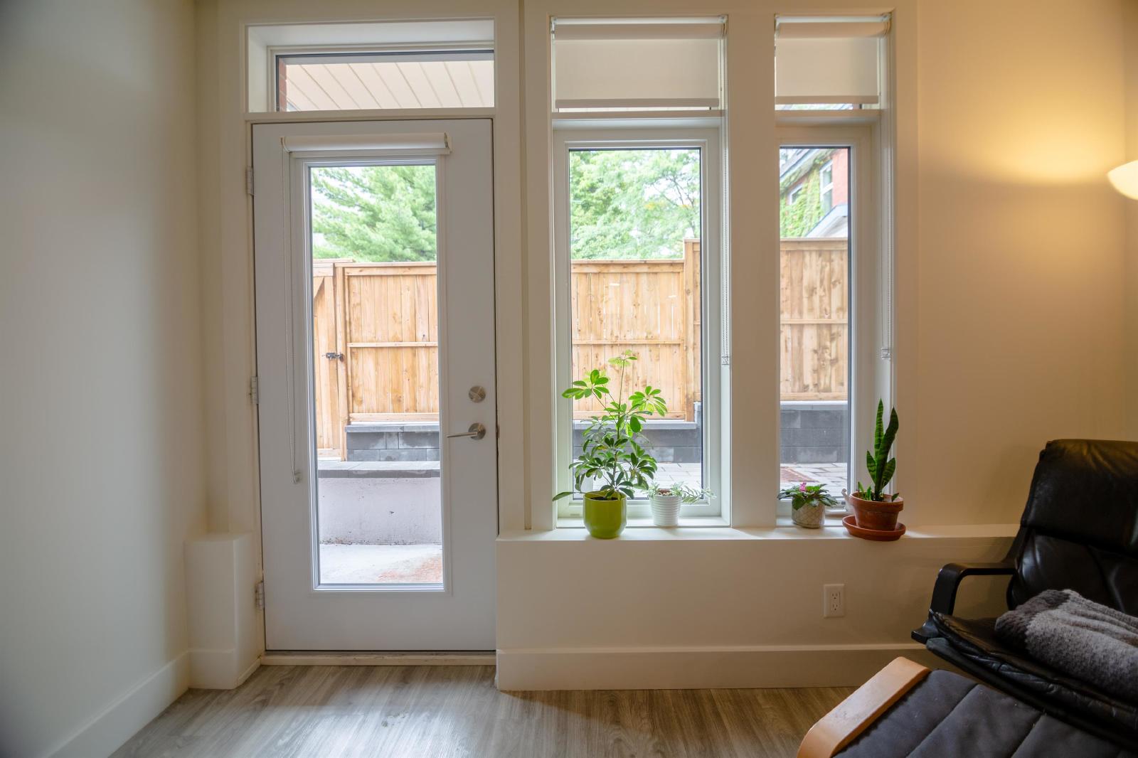 337 Sunnyside Avenue - 302 property image