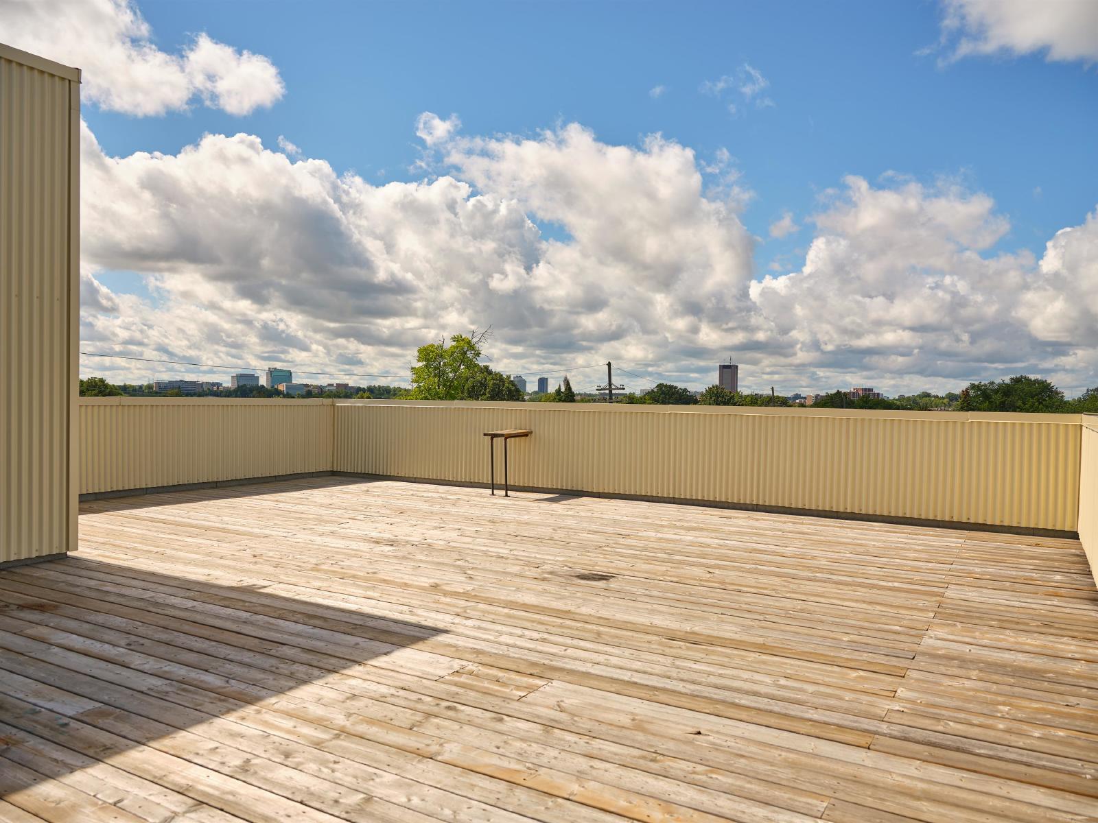 337 Sunnyside Avenue - 302 property image