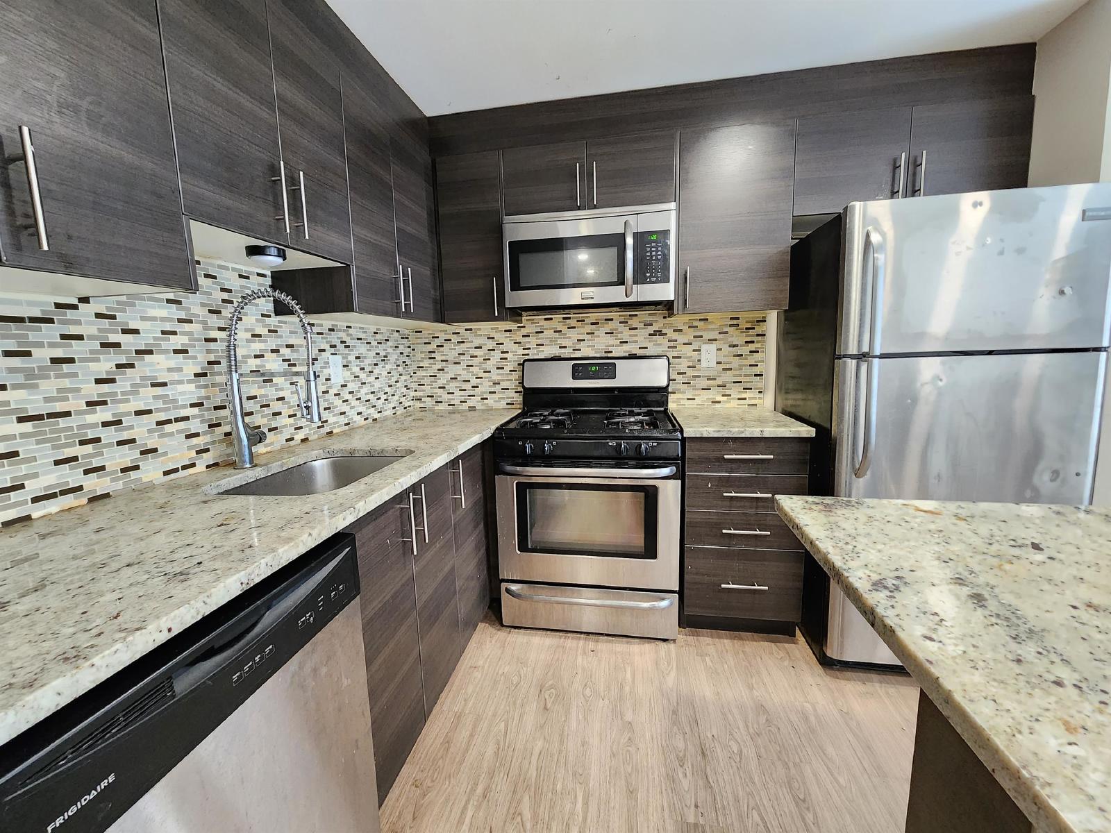 460 Nelson Street - 2 property image