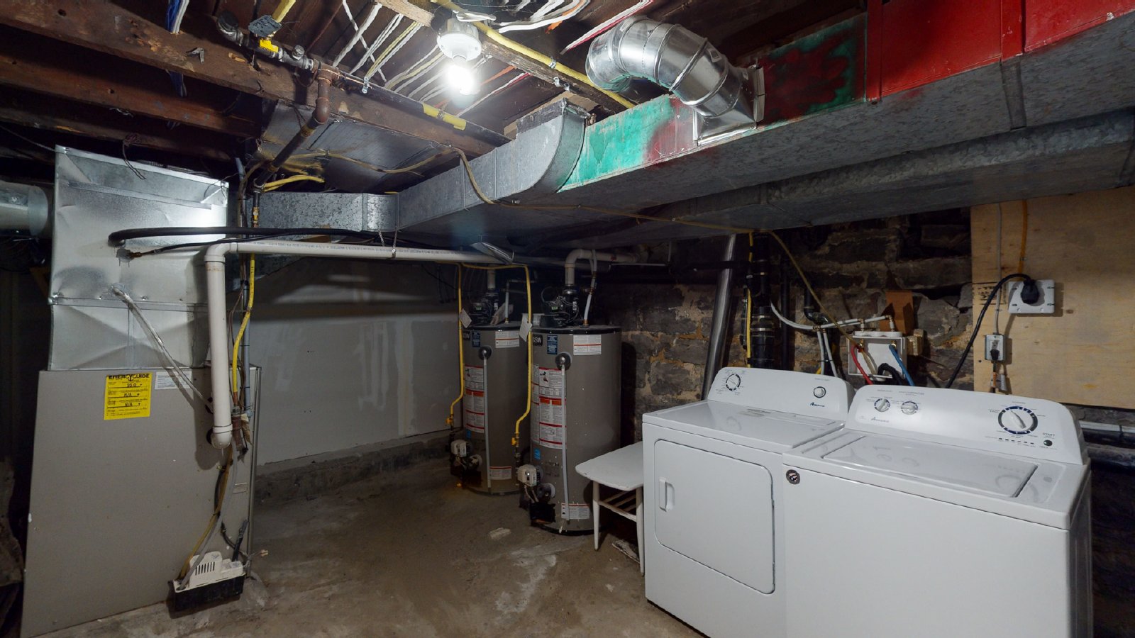 422 Nelson Street - 1 property image