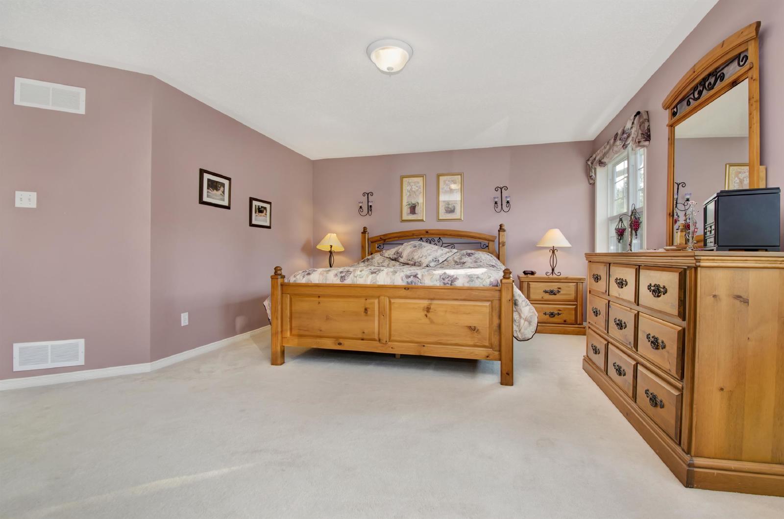 53 Mattawa Crescent - 1 property image