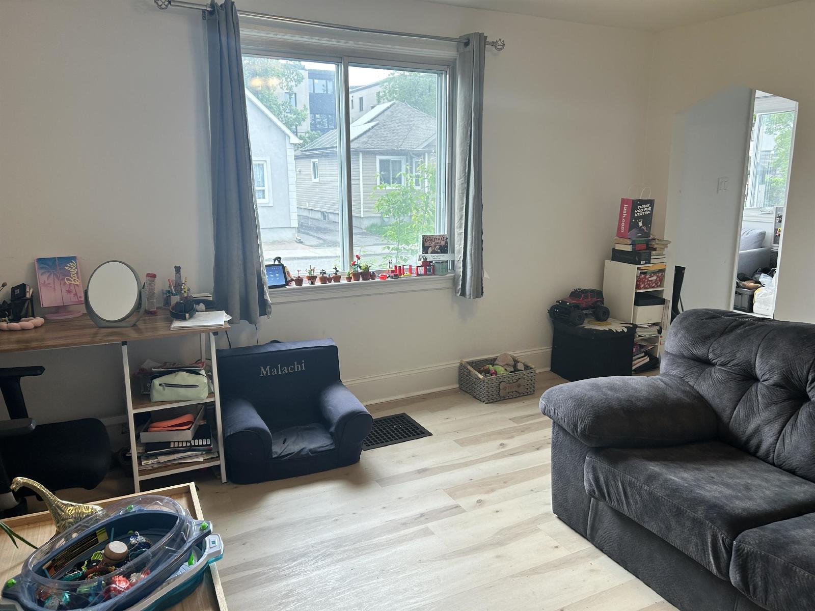 147 Carillon Street - 2 property image
