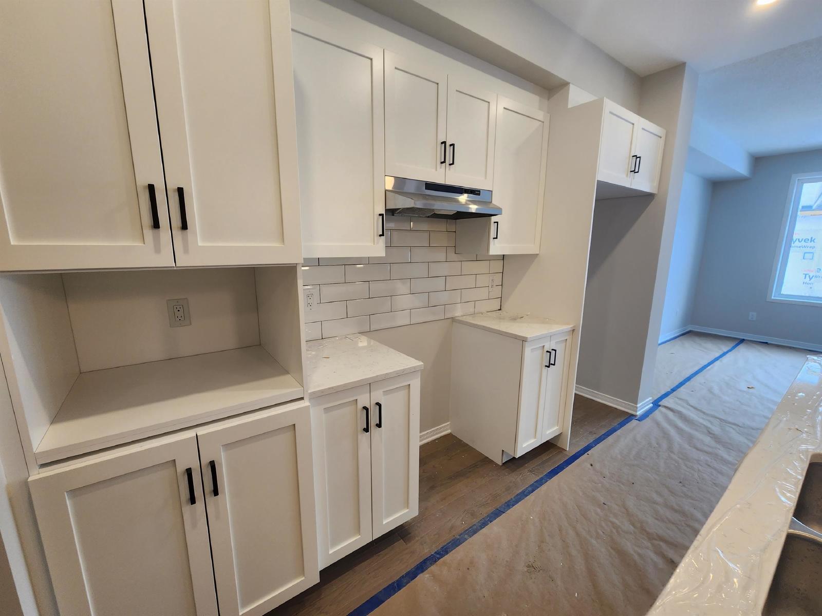 685 Taliesin Crescent - 1 property image