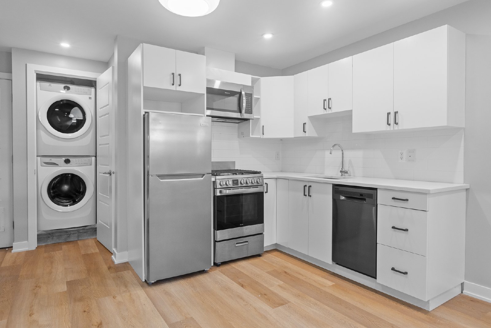 689 Churchill Avenue North - LL03 property image