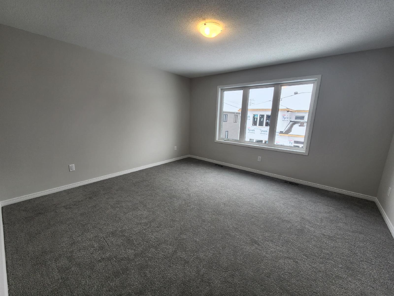 685 Taliesin Crescent - 1 property image