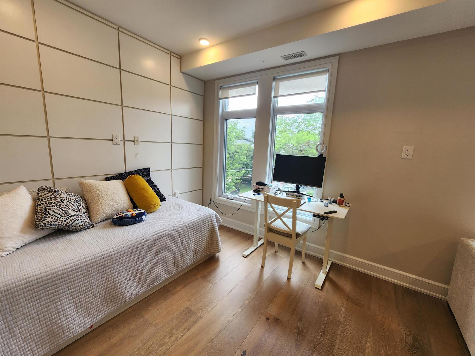 343 Tweedsmuir Avenue - C property image