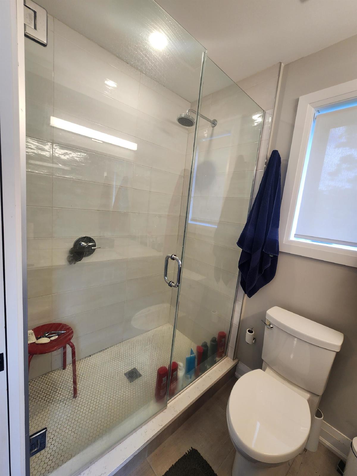 427 Ravenhill Avenue - 2 property image