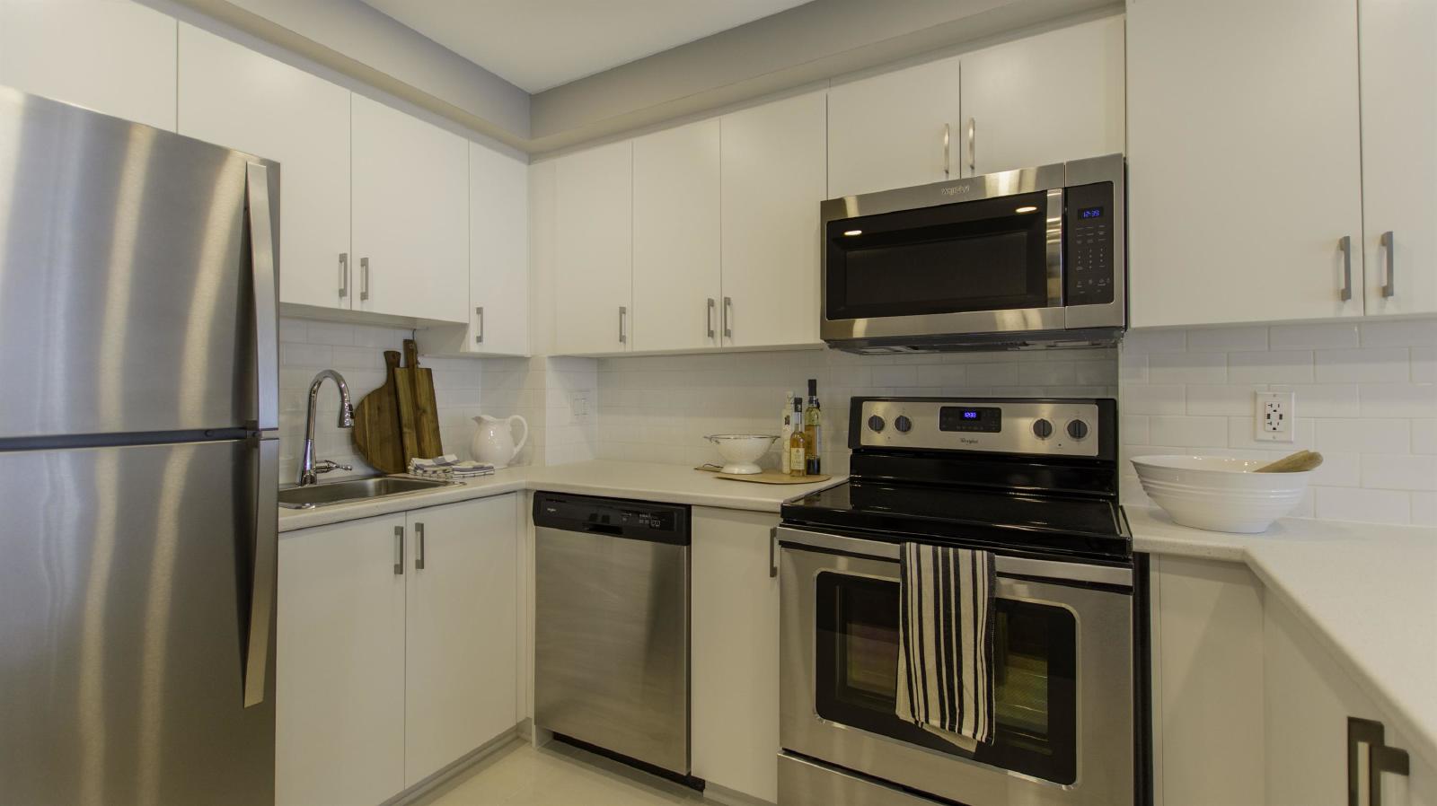420 Gilmour Street - 905 property image
