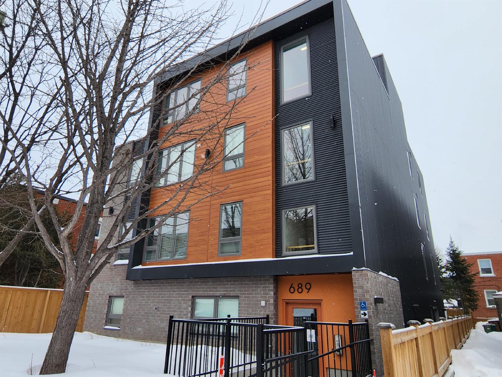 689 Churchill Avenue North - 301 property image