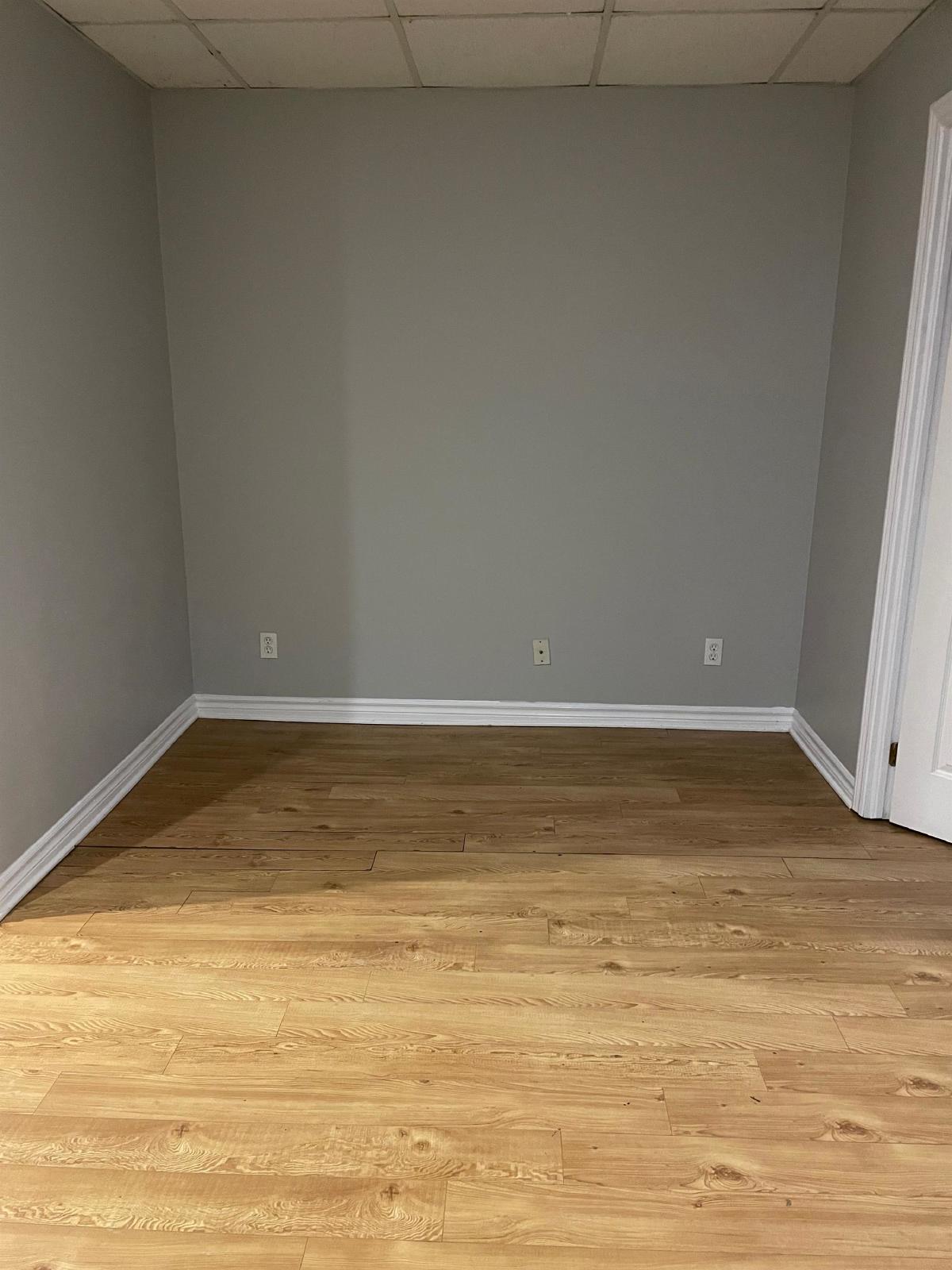 917 Bronson - Unit B property image