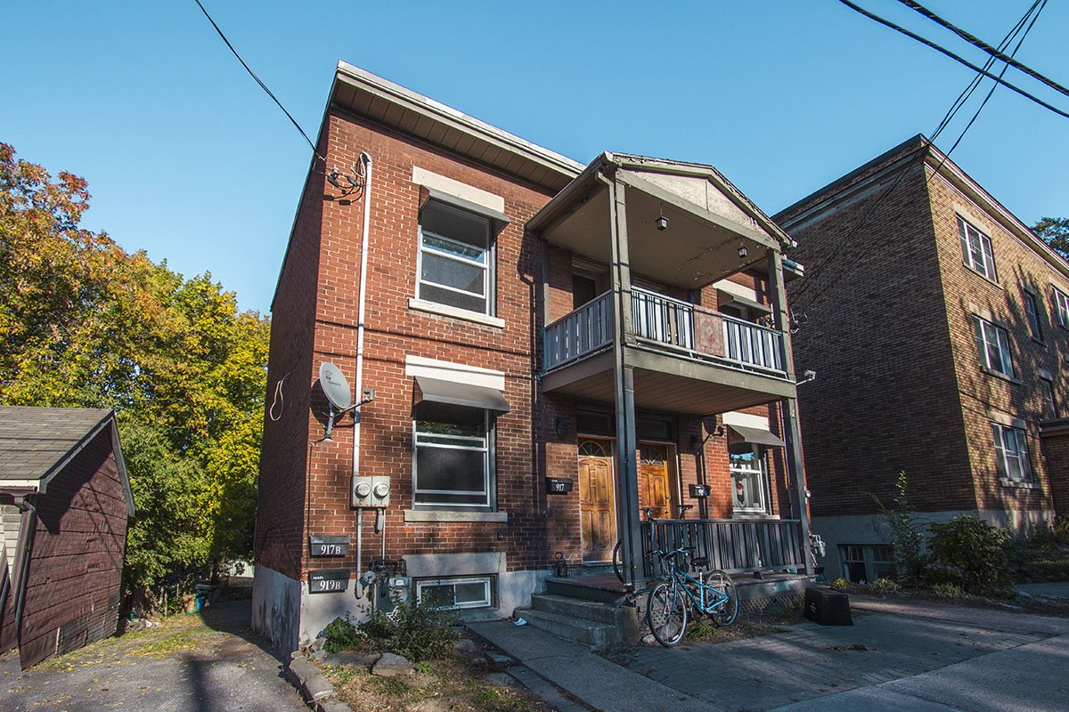 917 Bronson - Unit B property image