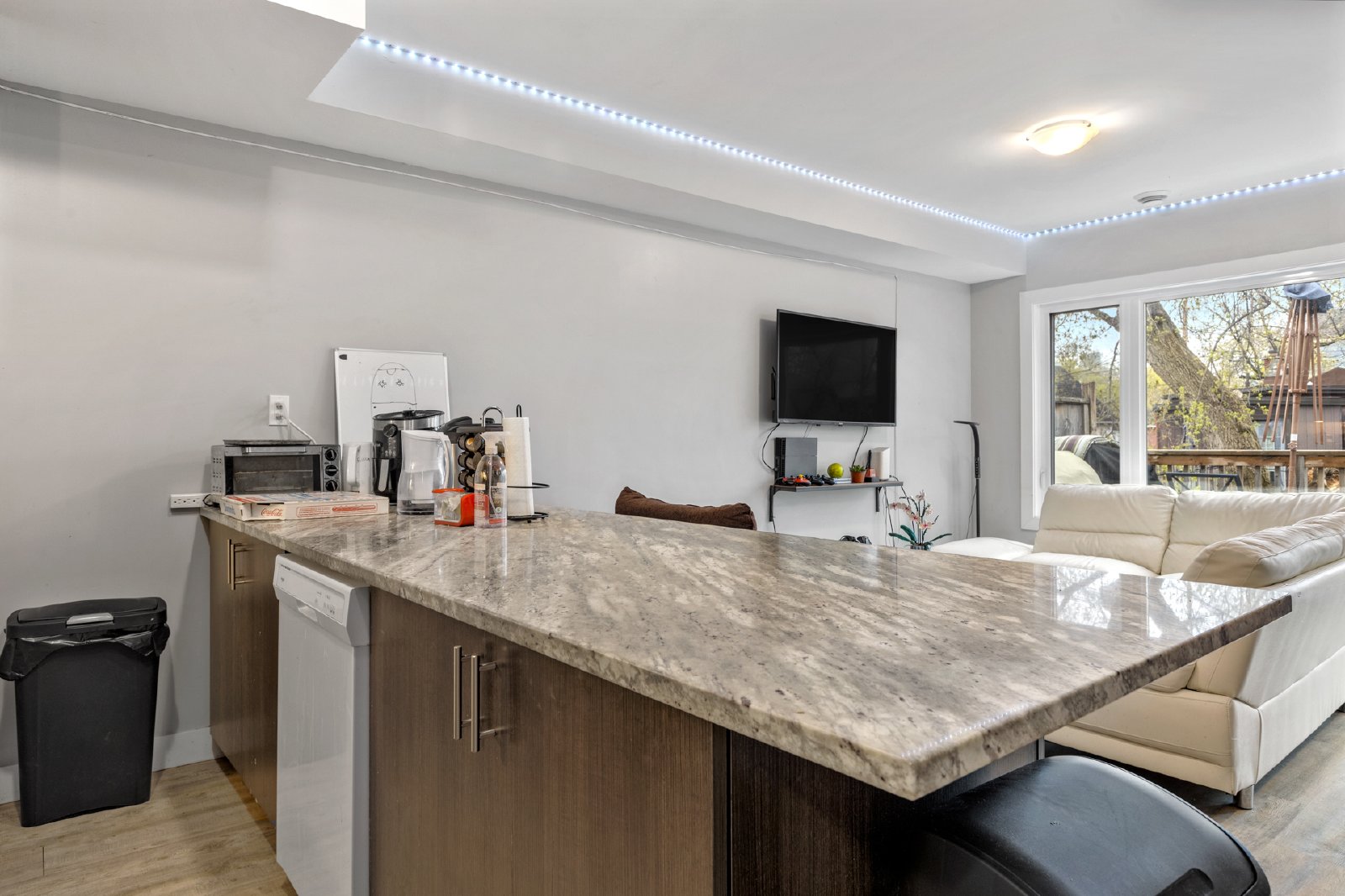 422 Nelson Street - 2 property image