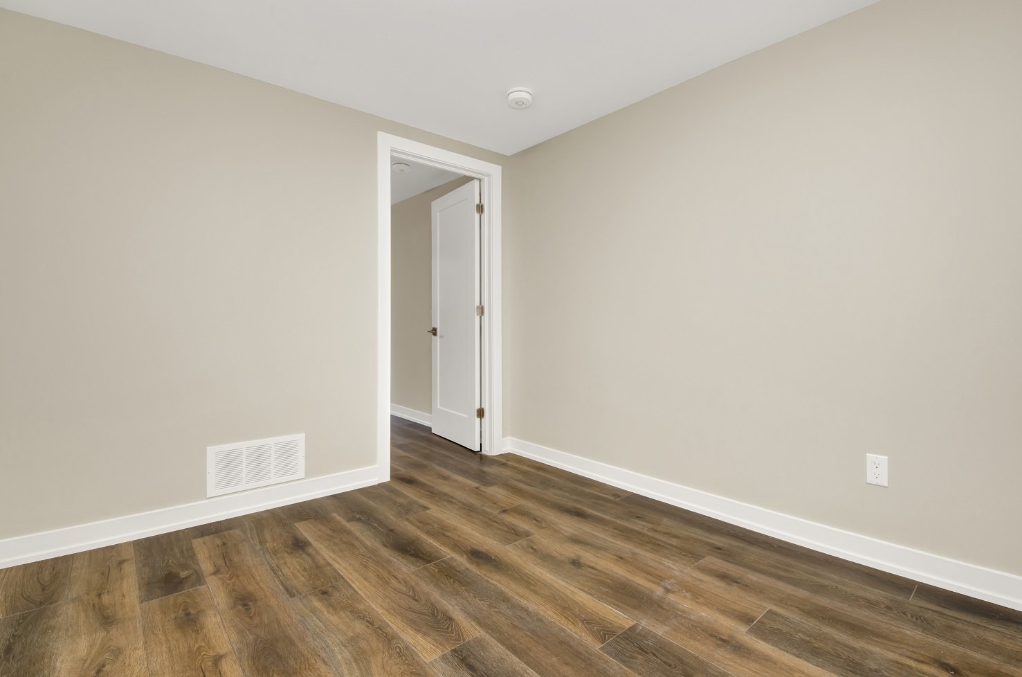 550 Kirkwood Avenue - B property image