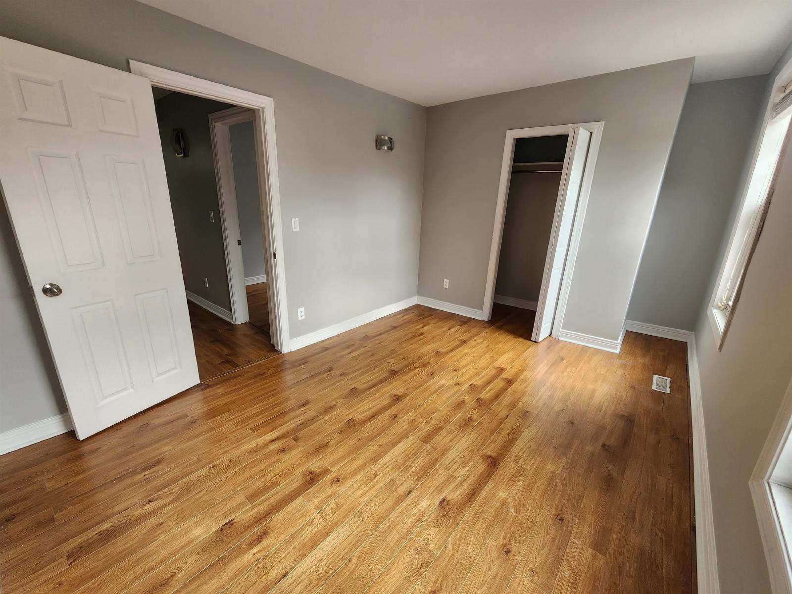 419 Bronson - Unit 1 property image