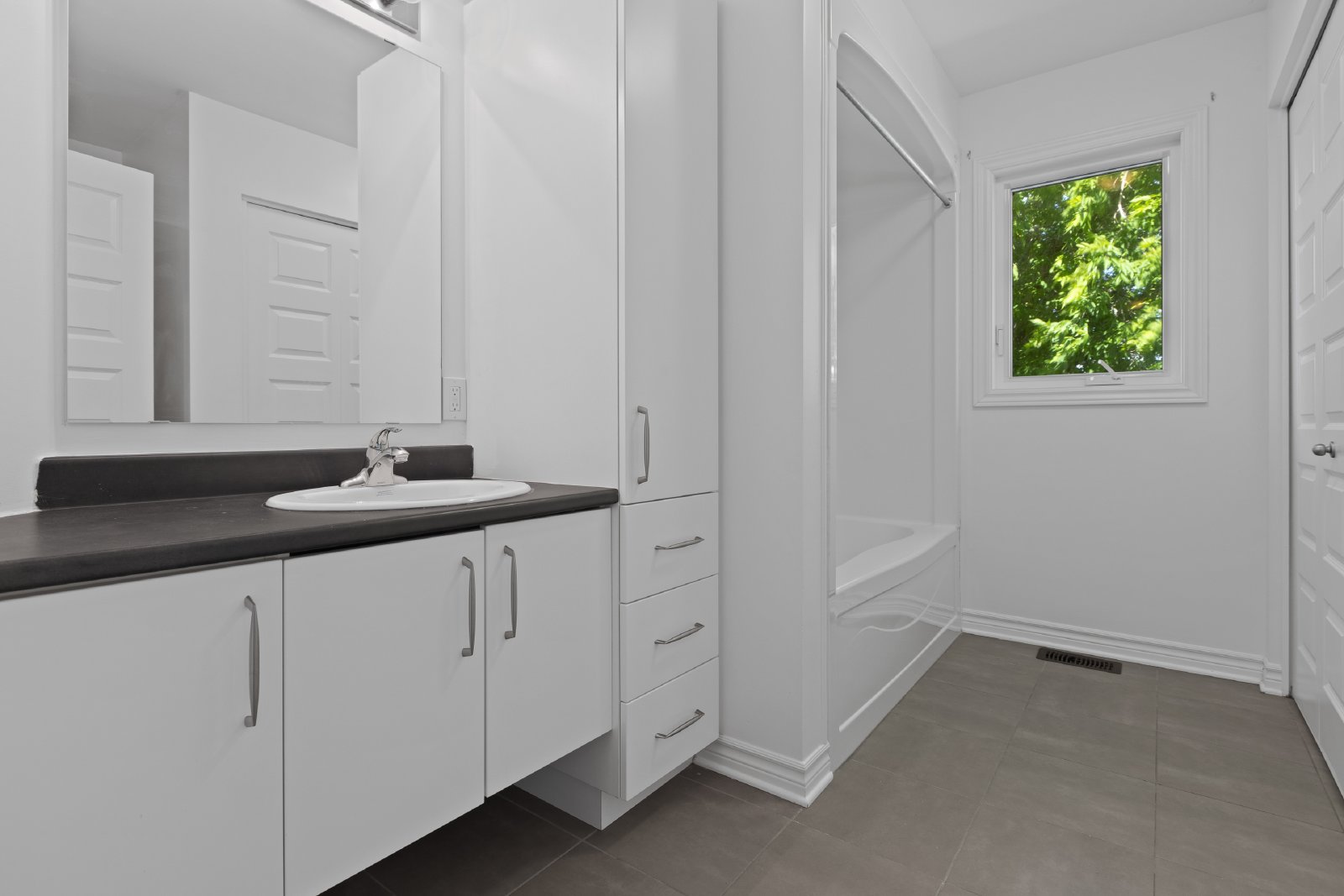 500 Ovana Crescent - 5A property image